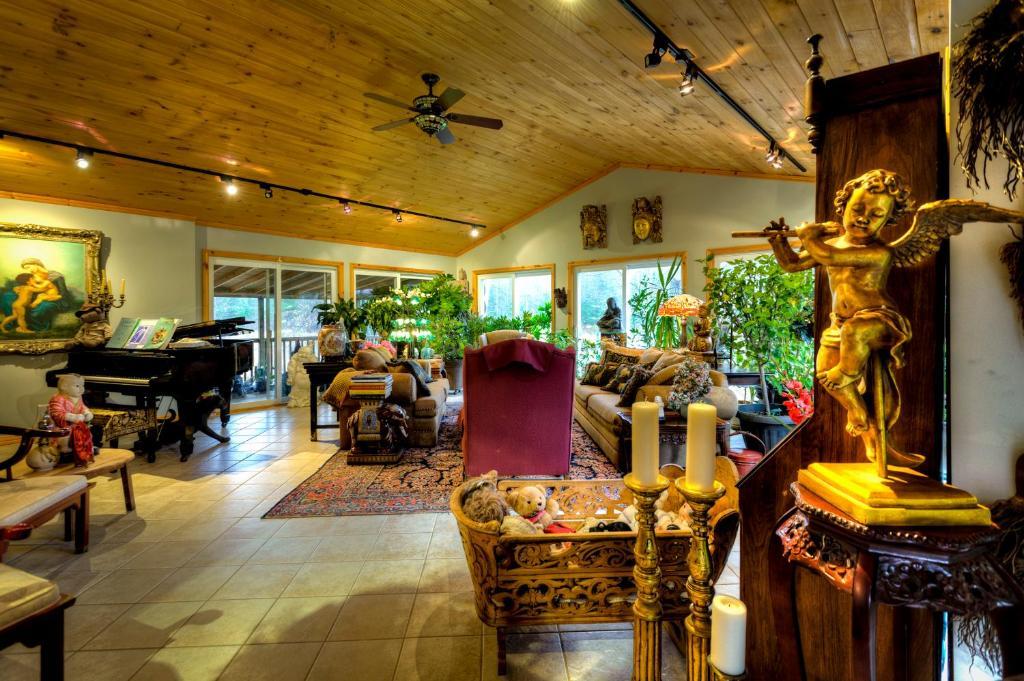 Shambhala Bed And Breakfast Buckhorn Ngoại thất bức ảnh